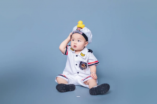 博尔塔拉蒙古宝宝不爱笑是智商低吗
